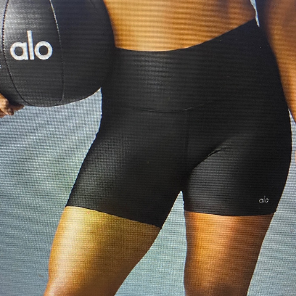 ALO 5” Airlift Energy Shorts